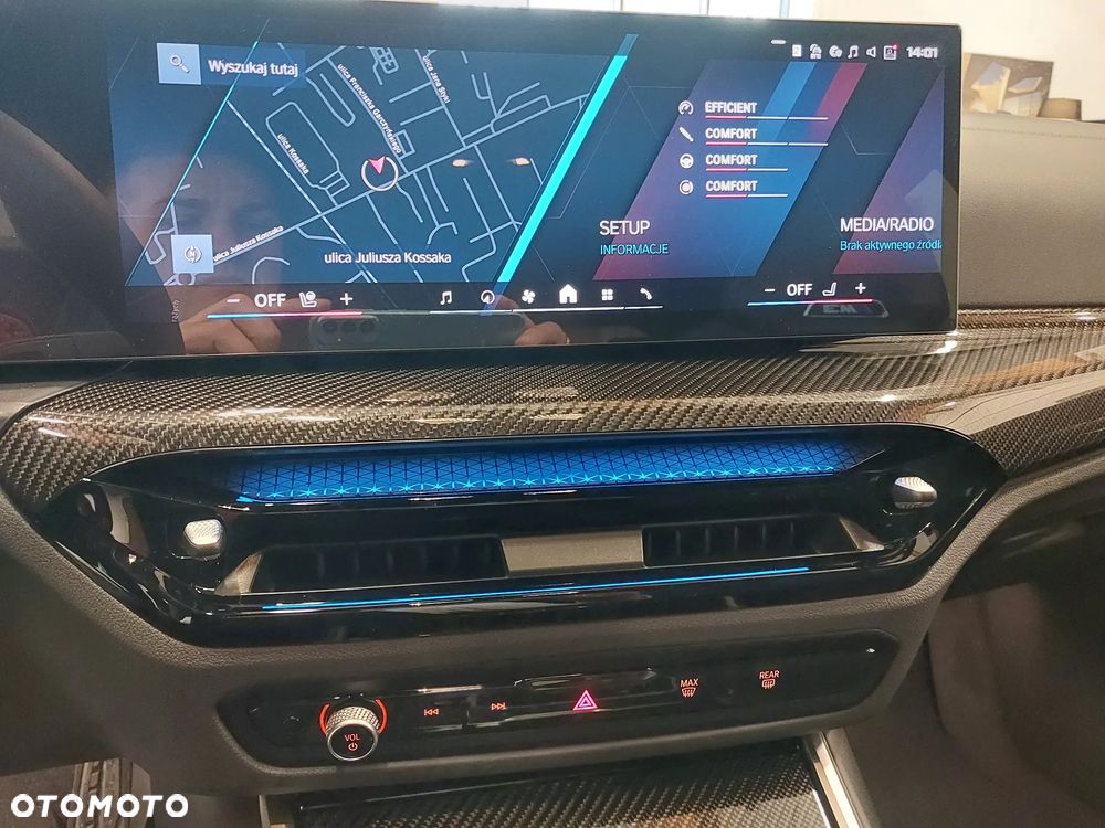 BMW M3 Competition M xDrive - 18