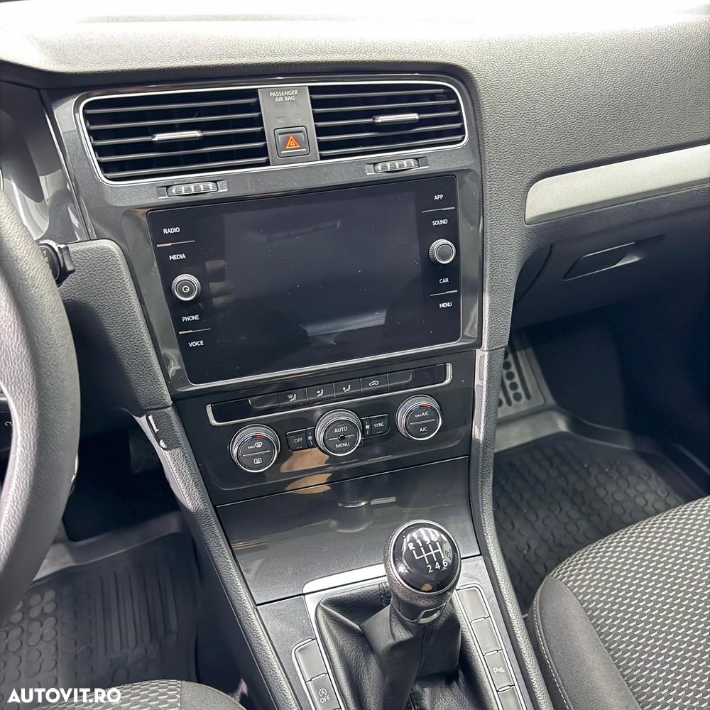 Volkswagen Golf 1.0 TSI Trendline - 13