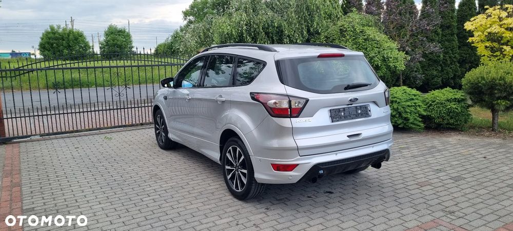 Ford Kuga 1.5 EcoBoost 2x4 ST-Line - 5