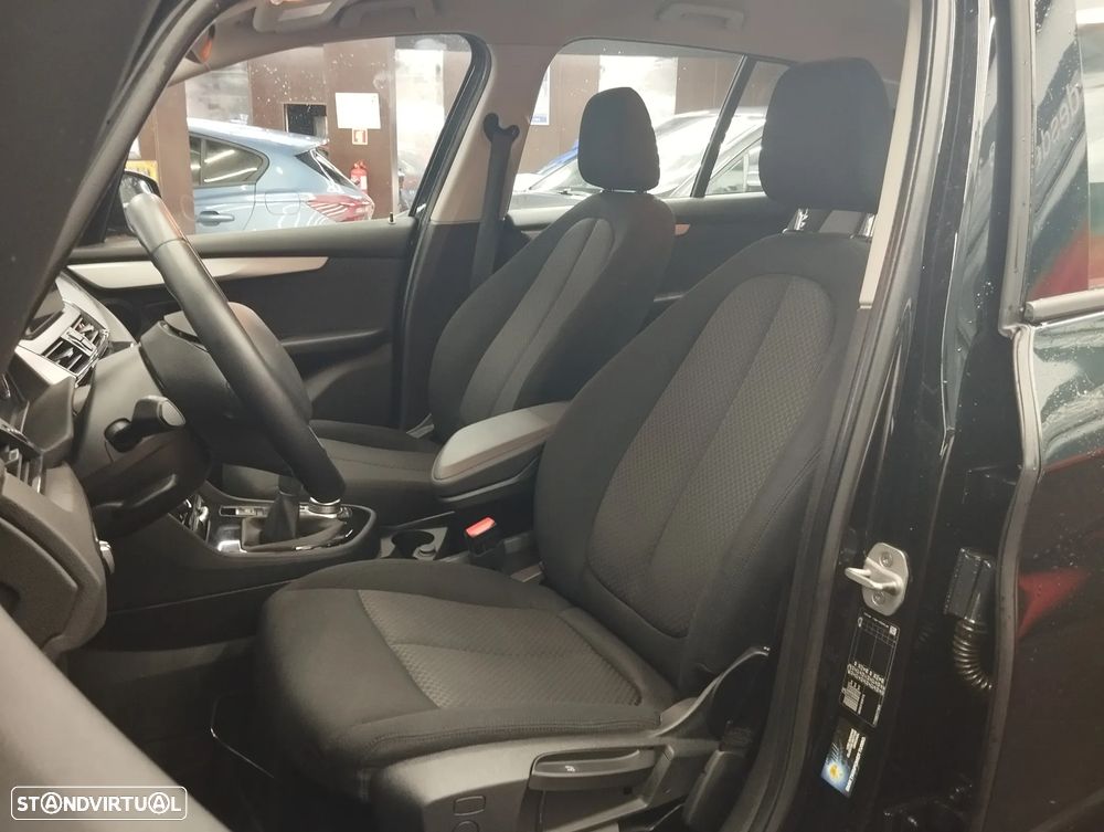 BMW 216 Gran Tourer d - 16