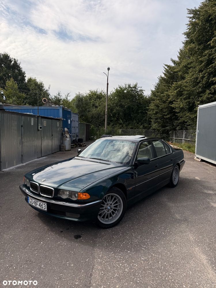 BMW Seria 7 740i - 6