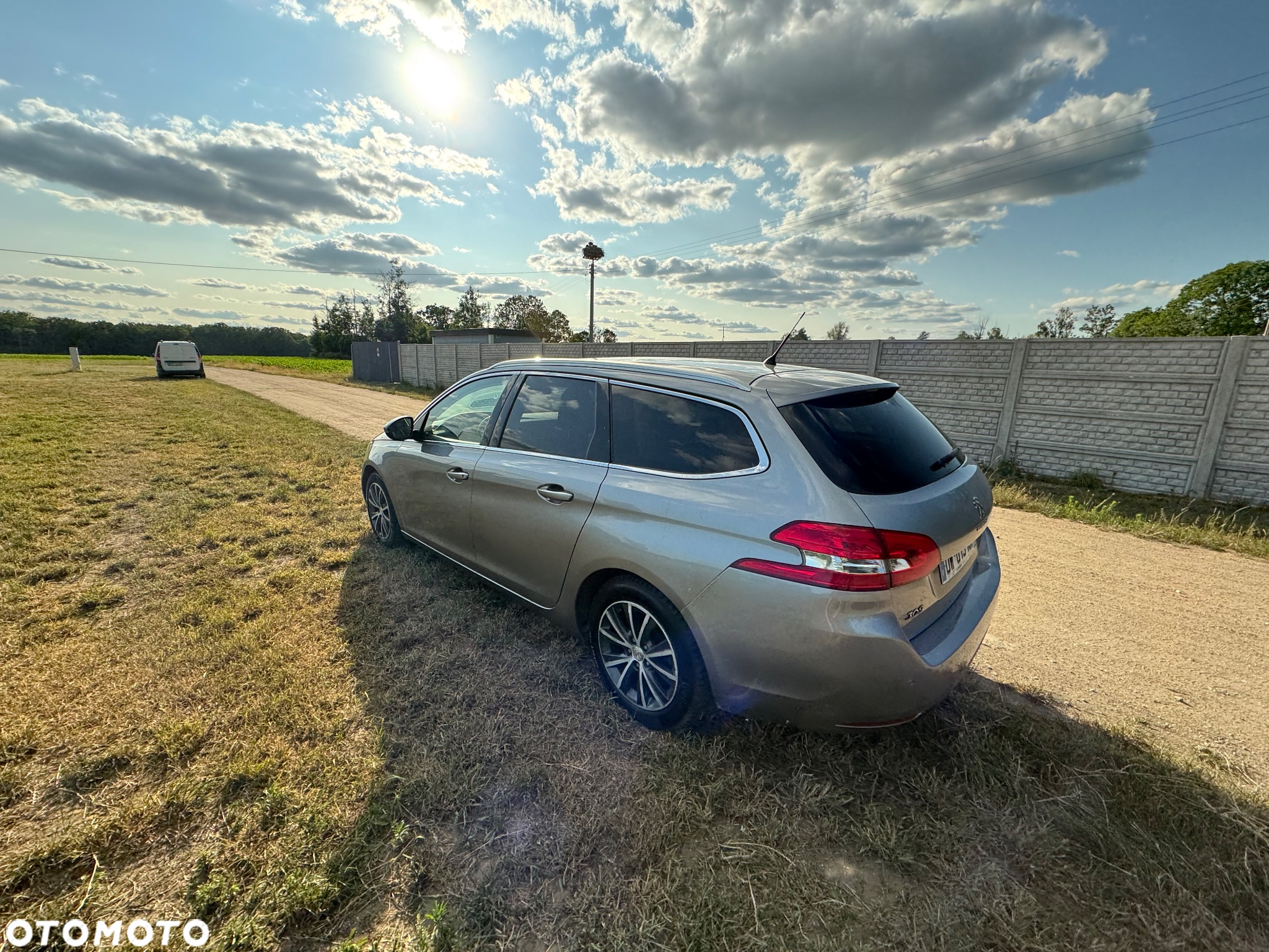 Peugeot 308 1.2 PureTech Allure S&S - 4