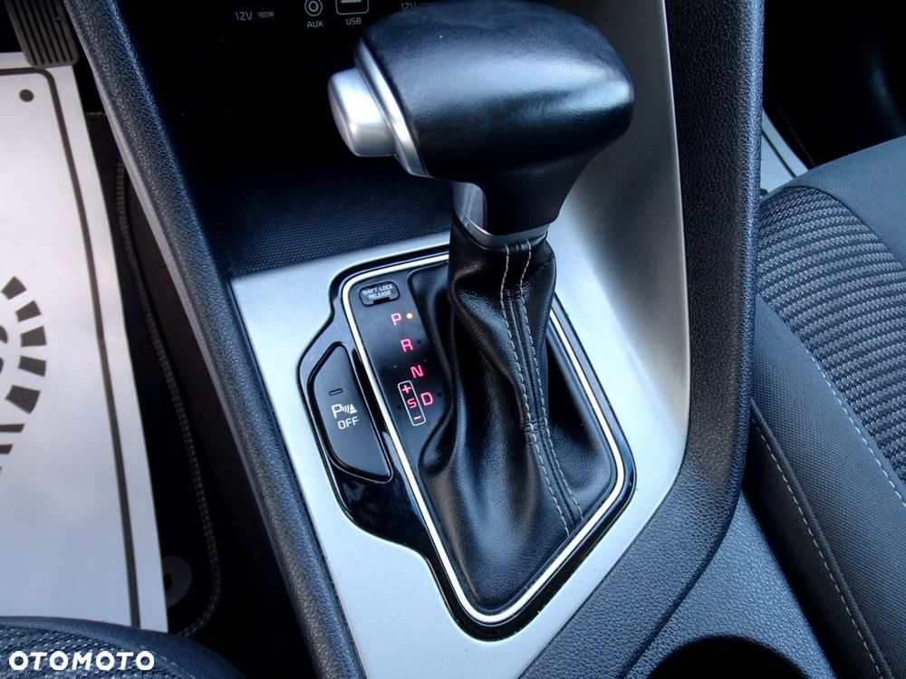 Kia Niro 1.6 GDI Hybrid L - 23