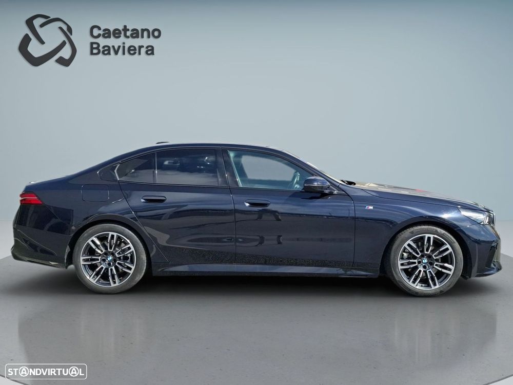 BMW 520 d Pack Desportivo M - 9