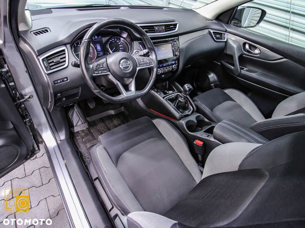 Nissan Qashqai 1.2 DIG-T Tekna EU6 - 18
