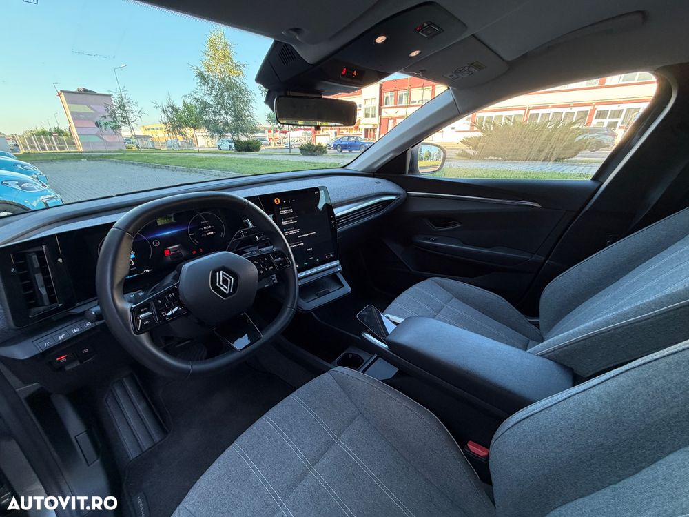 Renault Megane E-TECH 60 kWh 220 CP Iconic - 13