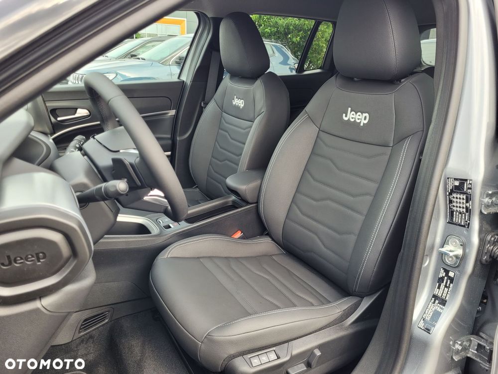 Jeep Avenger 1.2 T3 mHEV Summit Winter Edition FWD eDCT6 - 9