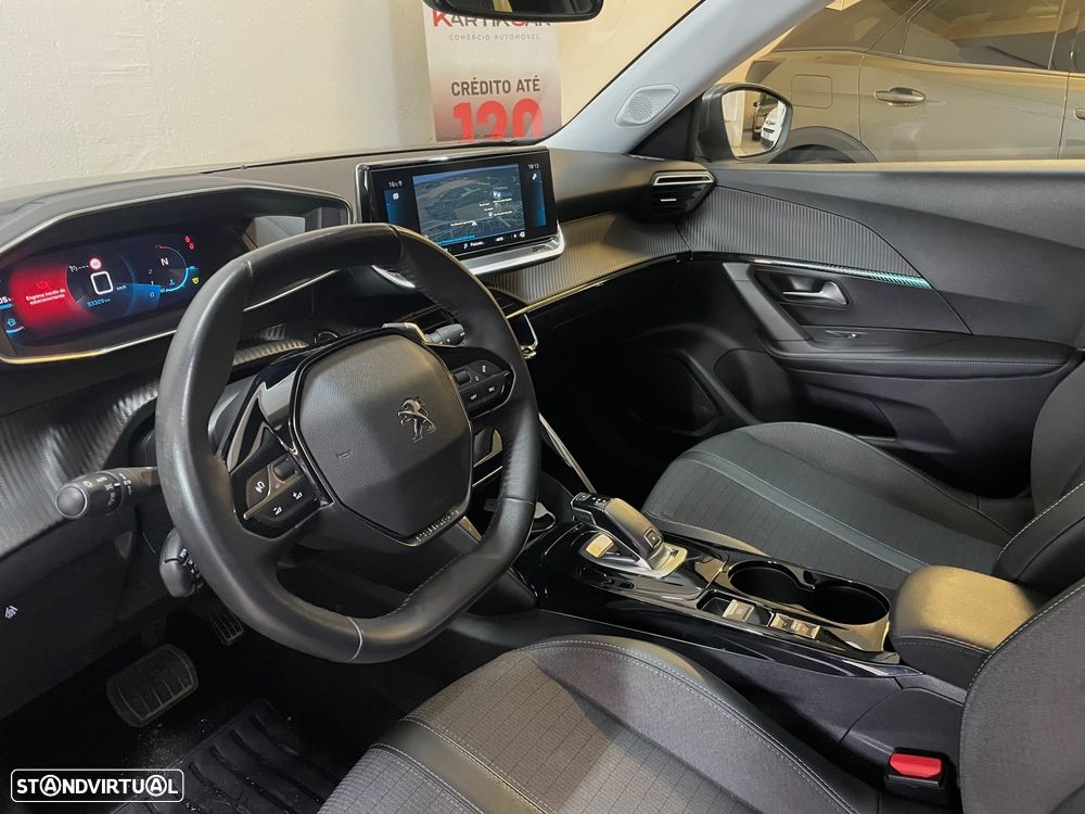 Peugeot 2008 PureTech 130 EAT8 Allure - 17