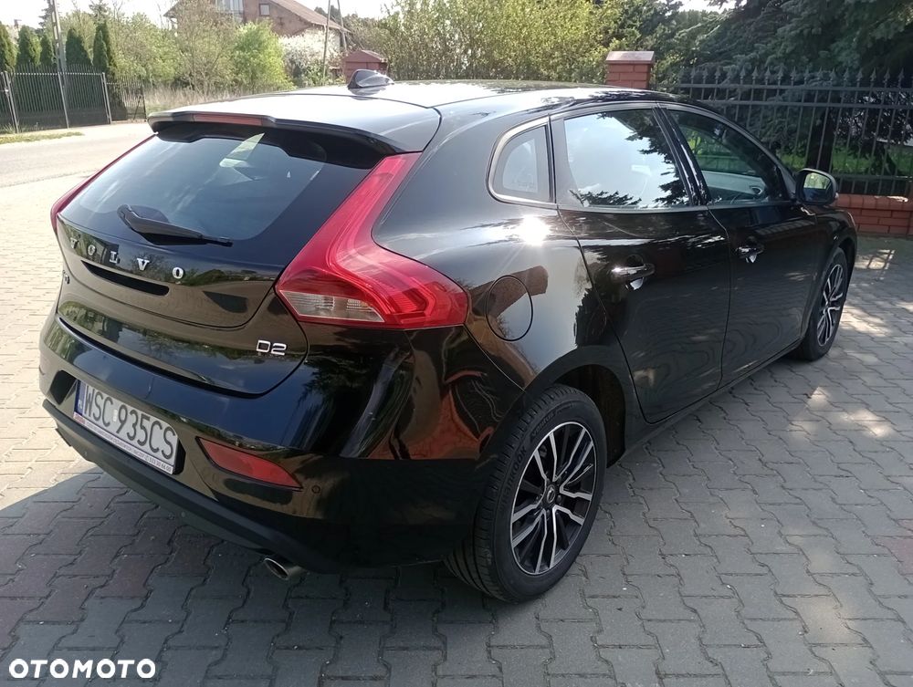 Volvo V40 D2 Drive-E Momentum - 3