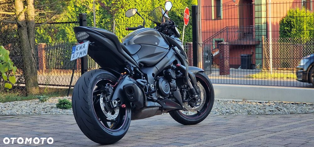 Suzuki GSX 1000 - 5