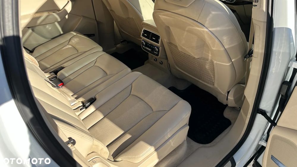 Audi Q7 - 26