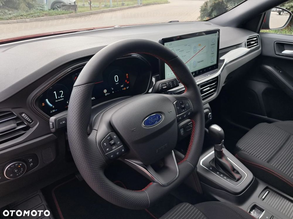 Ford Focus 1.0 EcoBoost mHEV ST-Line X - 16