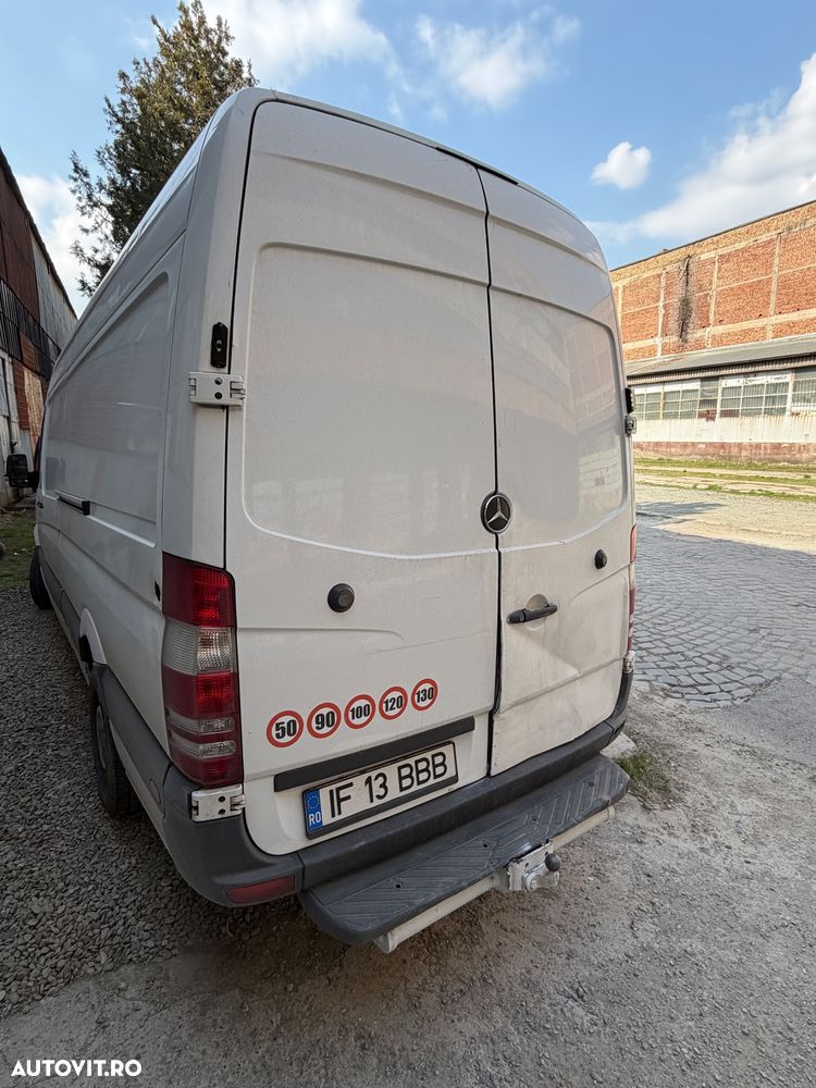 Mercedes-Benz Sprinter - 5