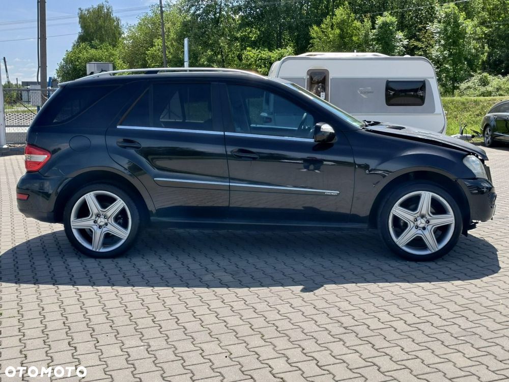 Mercedes-Benz ML - 8