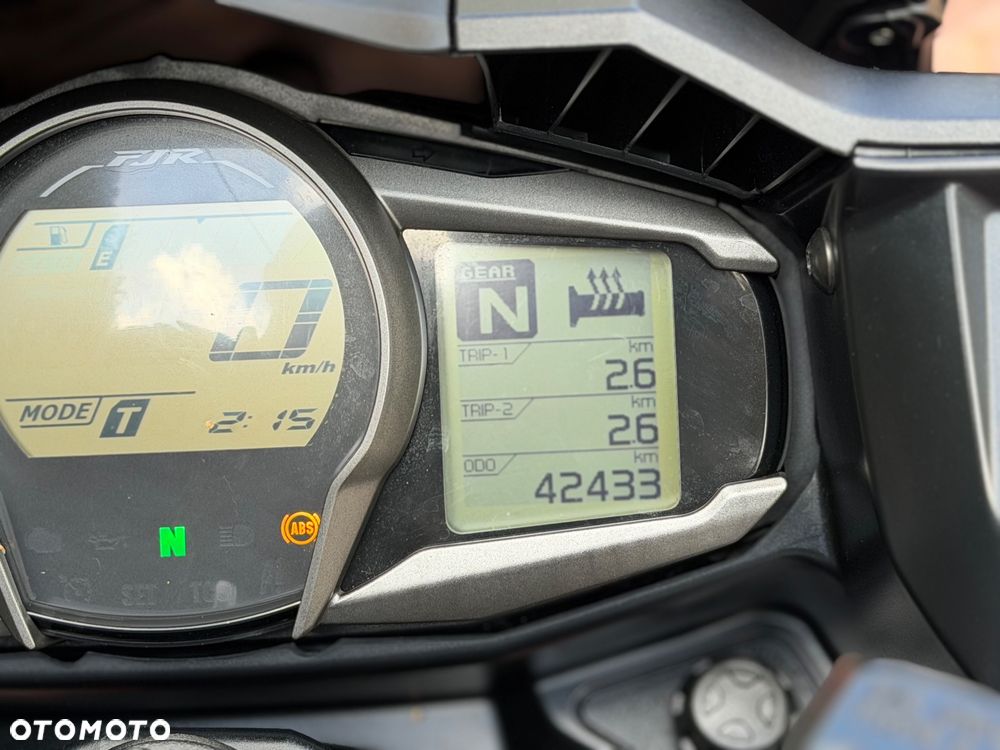 Yamaha FJR - 29
