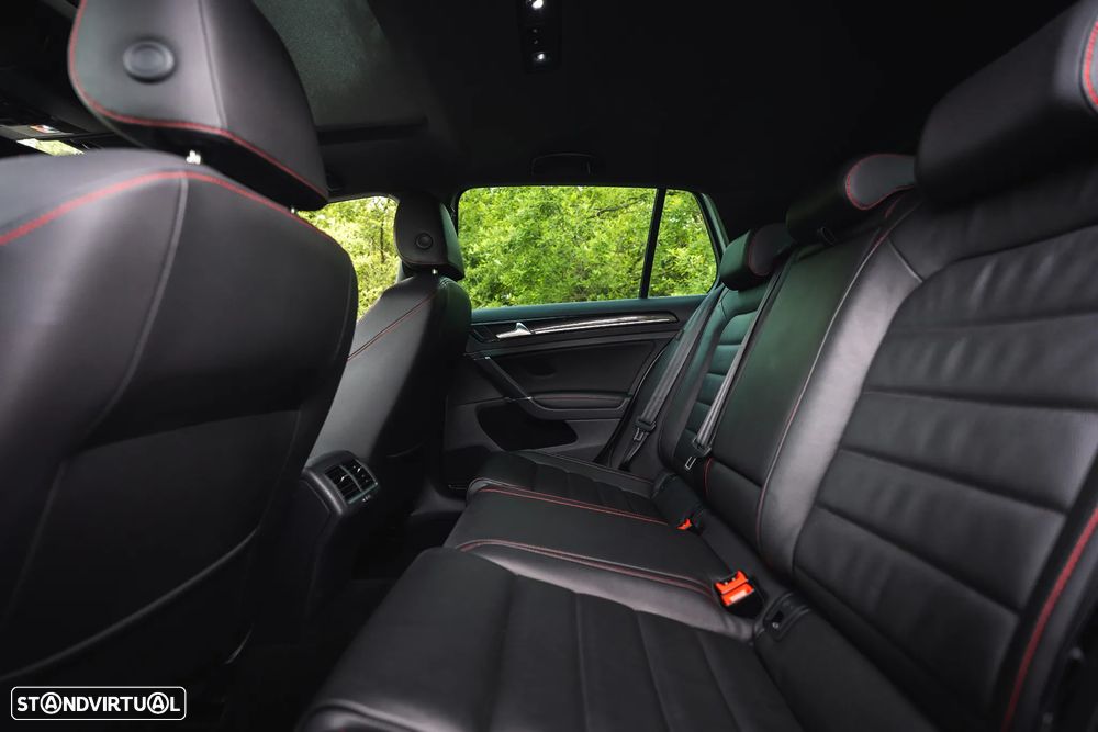 VW Golf GTI Performance BlueMotion DSG - 36