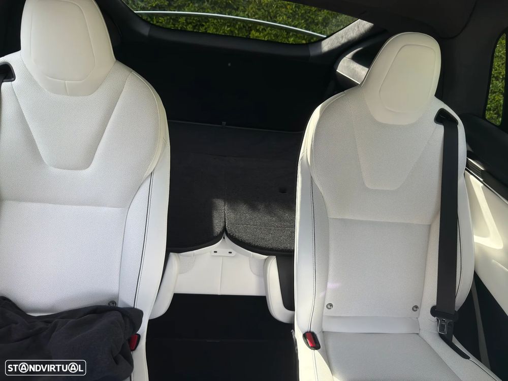 Tesla Model X Plaid AWD - 22