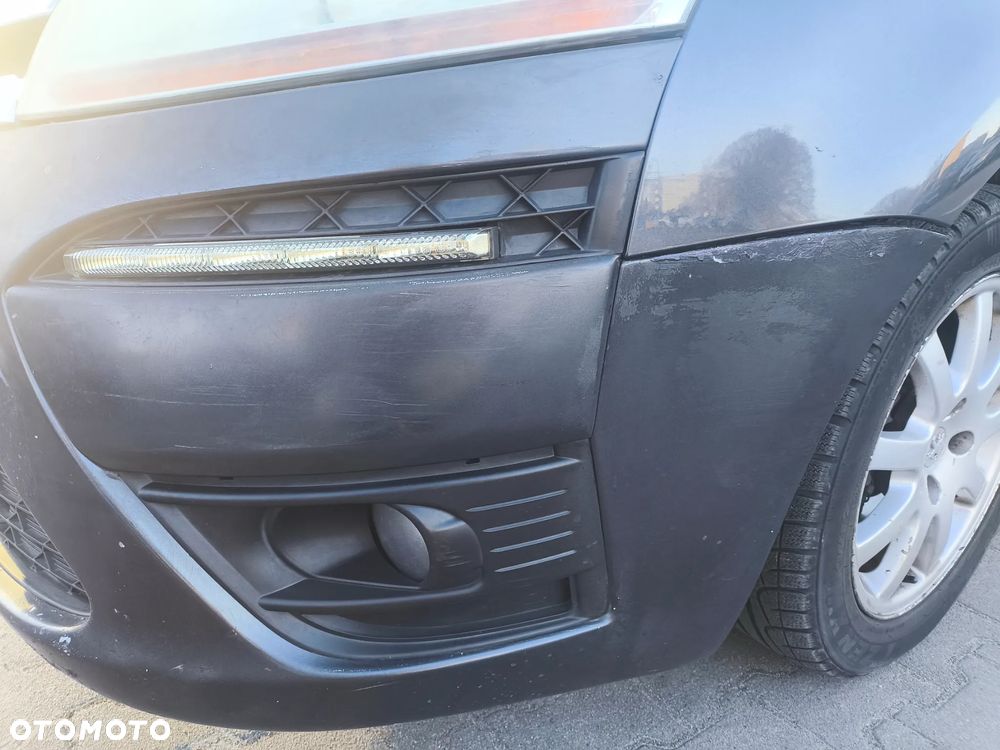 Citroën C4 Picasso 1.6 HDi Impress - 3