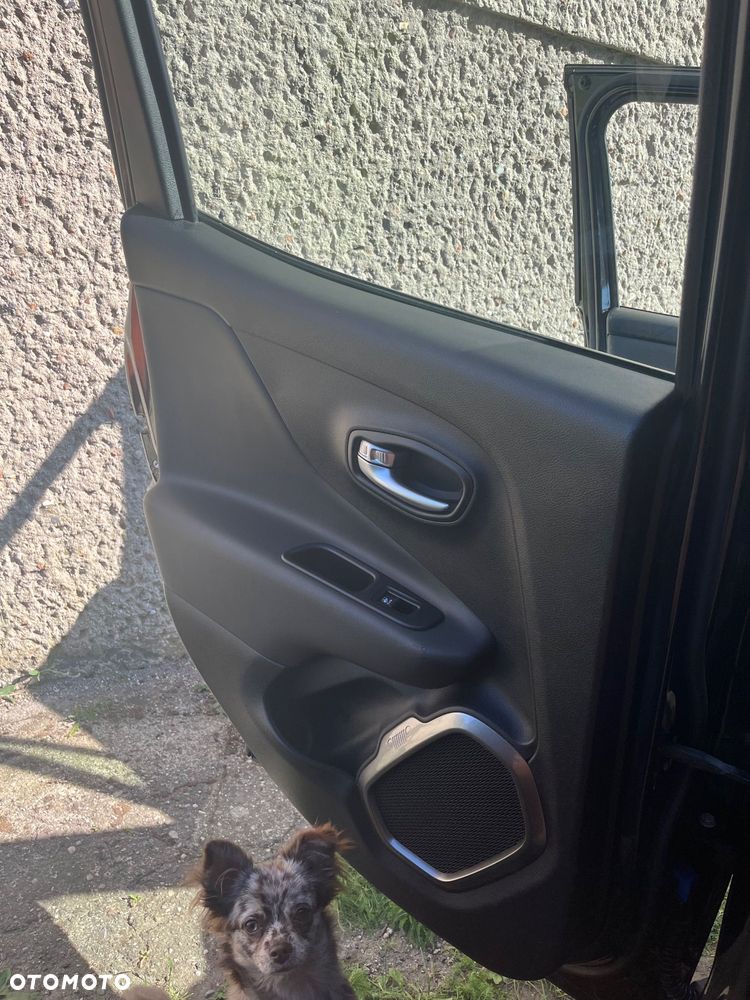 Jeep Renegade 1.3 GSE T4 Turbo Longitude FWD S&S - 28