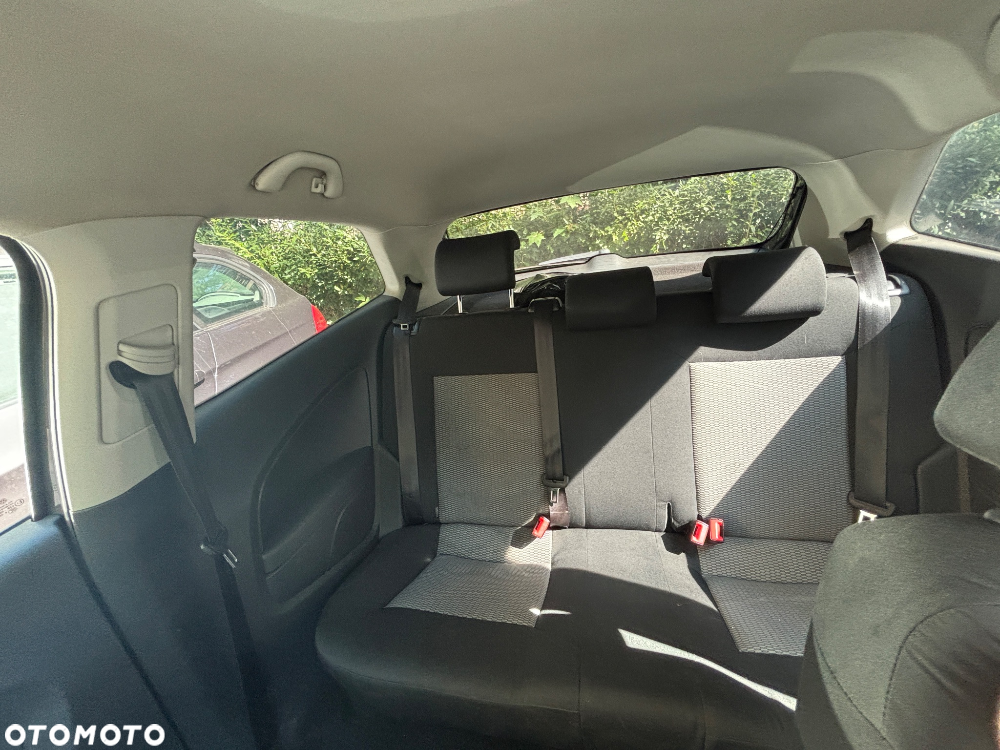 Volkswagen Polo - 8
