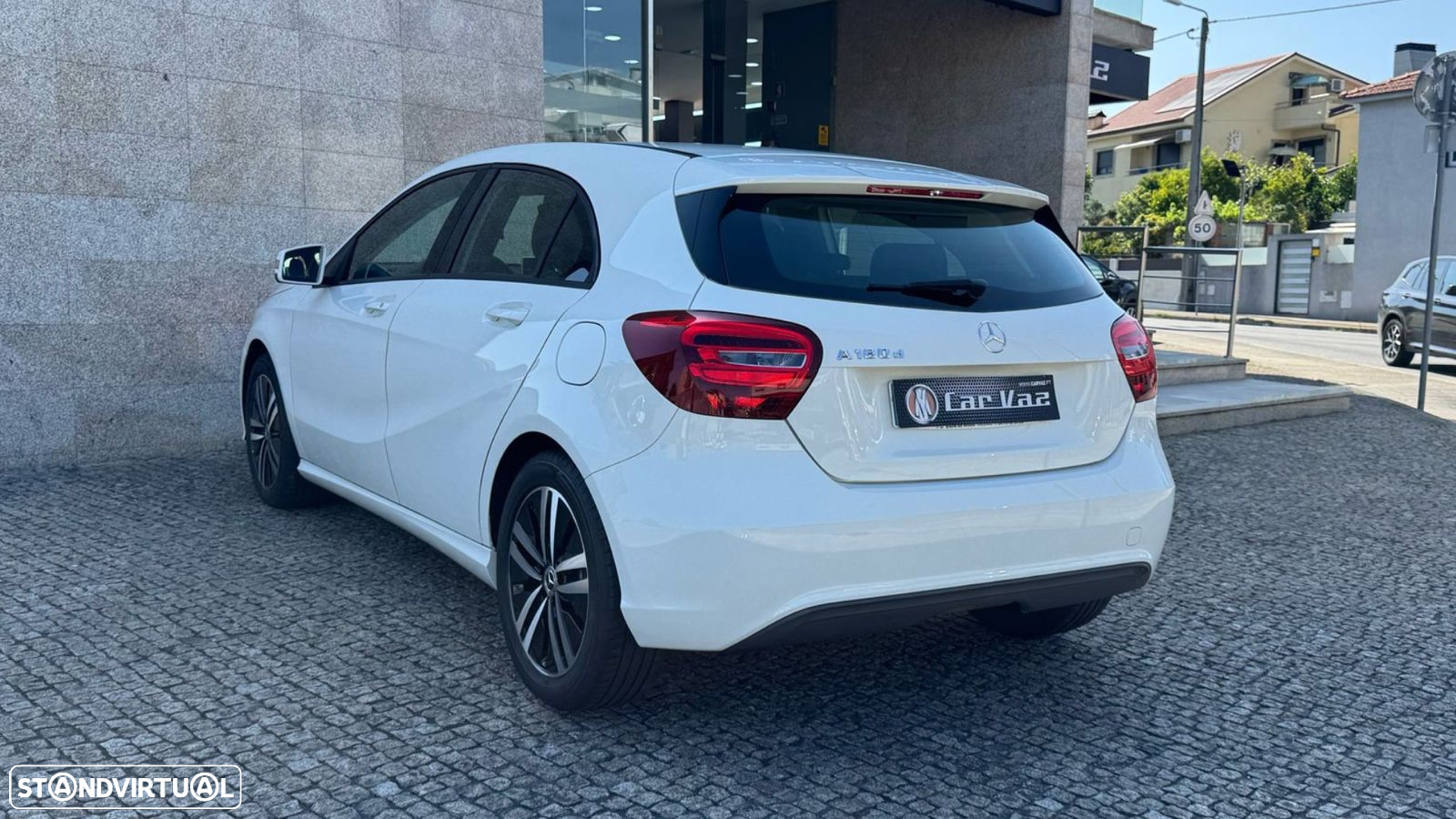 Mercedes-Benz A 180 CDI (BlueEFFICIENCY) Urban - 5