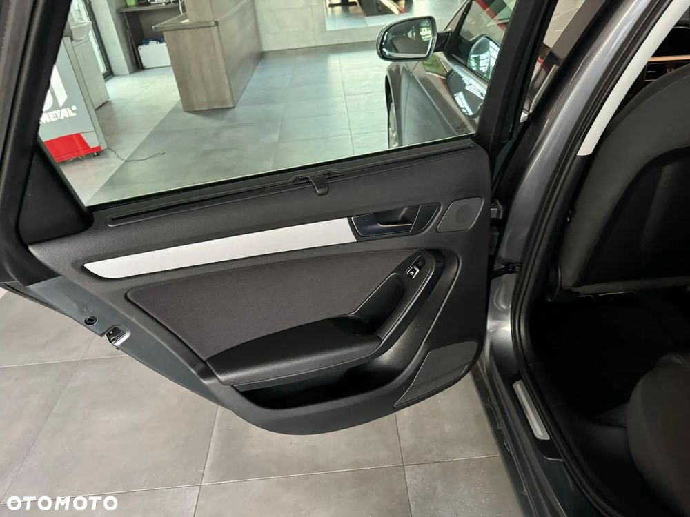 Audi A4 Avant 2.0 TDI 120g DPF Attraction - 27