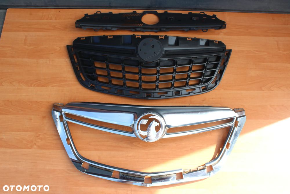 ATRAPA GRILL ZDERZAKA CHROM OPEL MOKKA 95249780 13368871 95391786 - 1