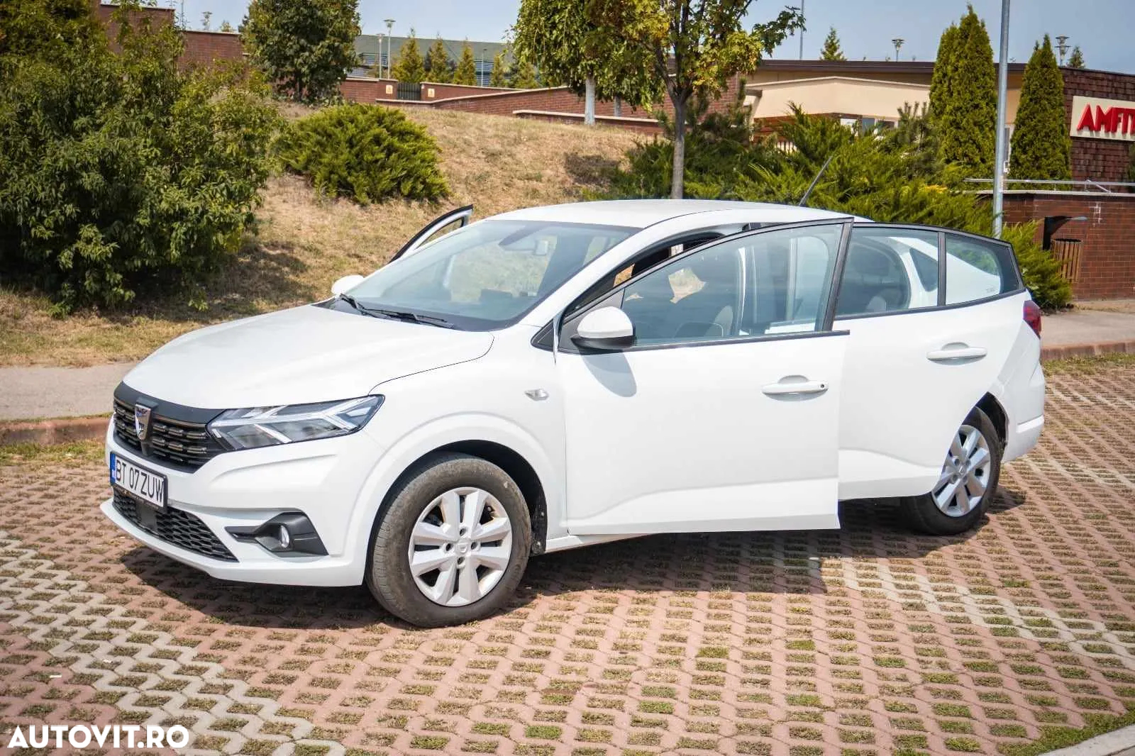 Dacia Logan ECO-G 100 MT6 Comfort - 34