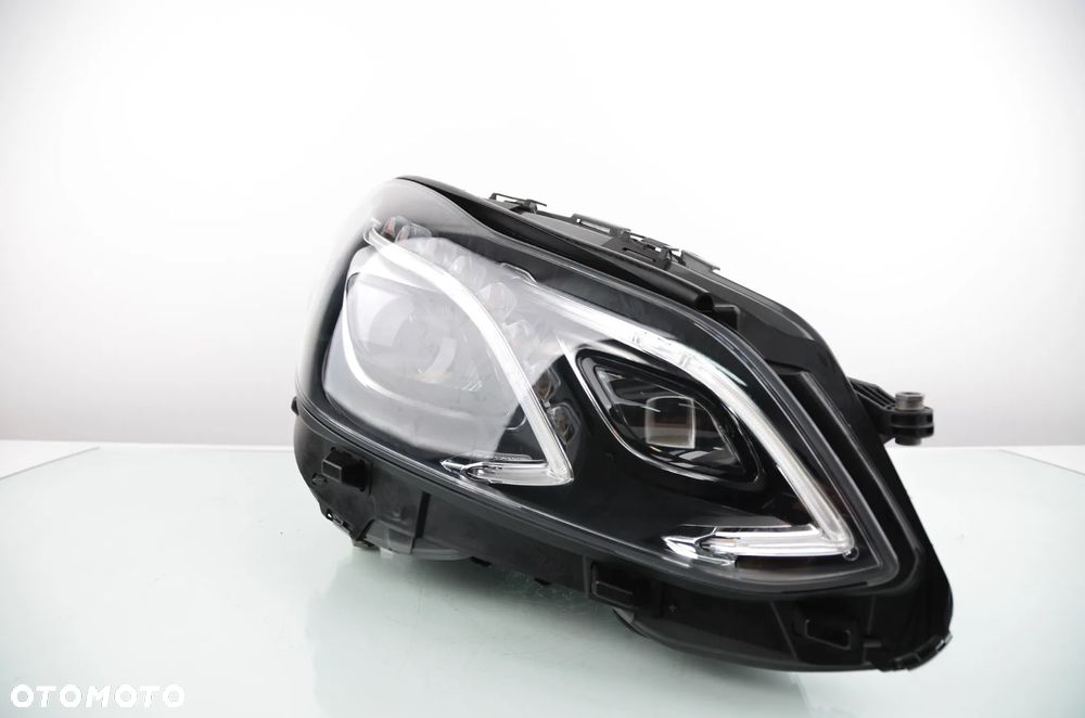 MERCEDES KLASA E W212 LIFT ILS A2128205639KZ Prawy z modułami Przedni Oryginał - 3