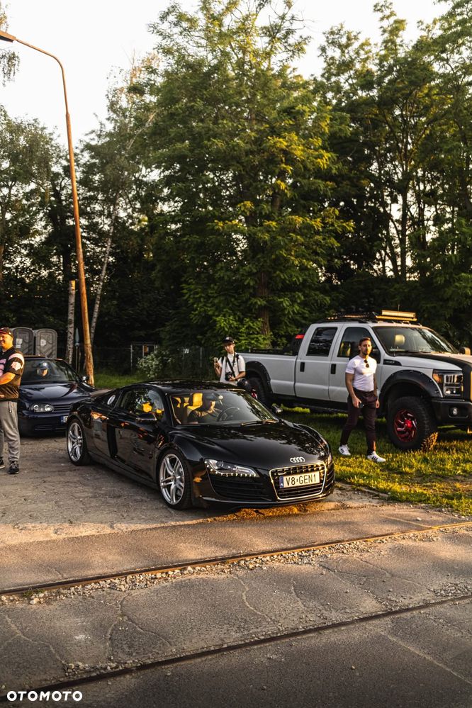 Audi R8 Coupé - 4