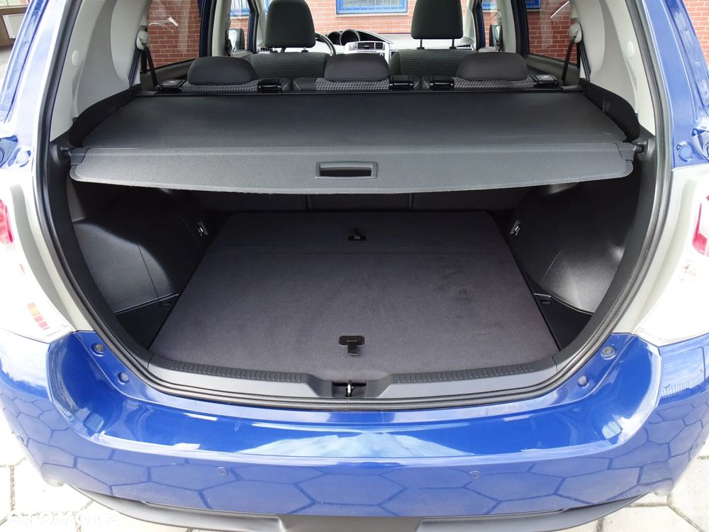 Toyota Verso 1.6 D-4D Prestige - 11