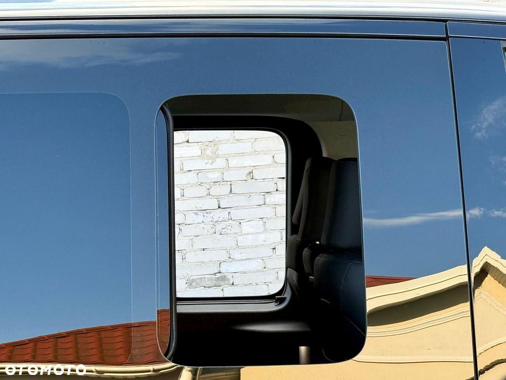 Hyundai Staria 1.6 T-GDI HEV Smart VIP - 32