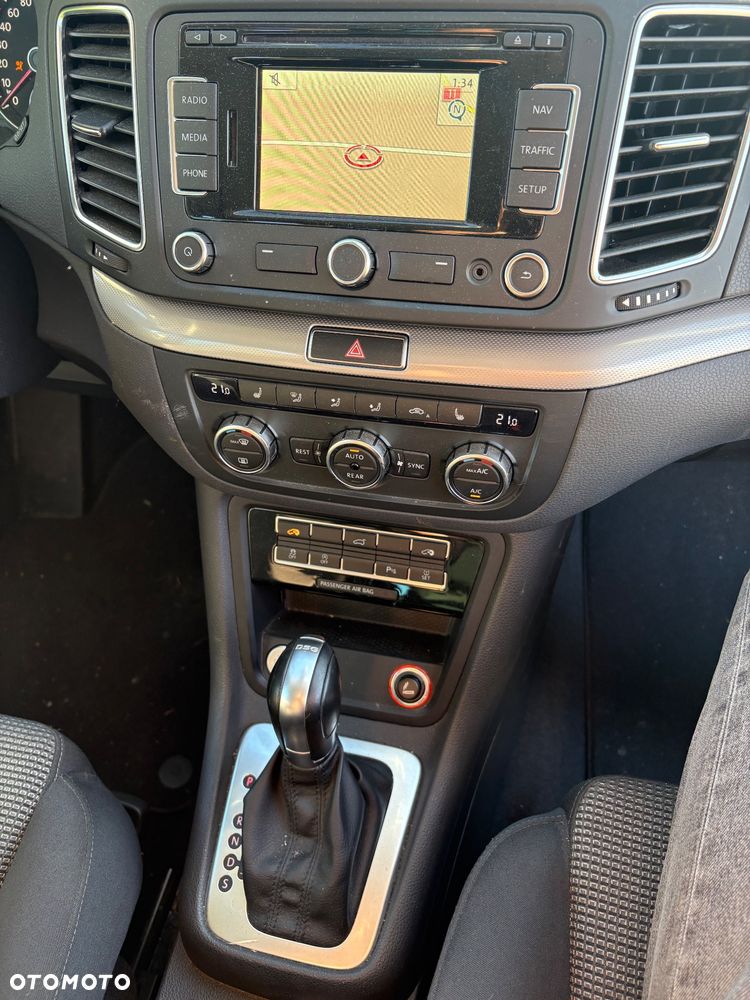 Volkswagen Sharan 2.0 TDI Comfortline DSG - 14