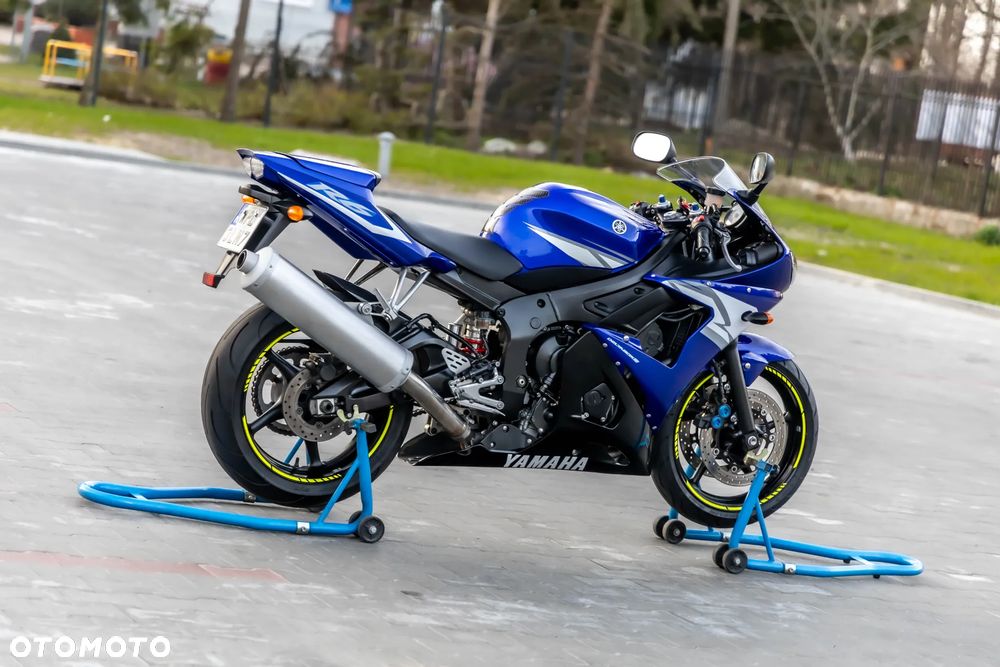 Yamaha R6 - 13