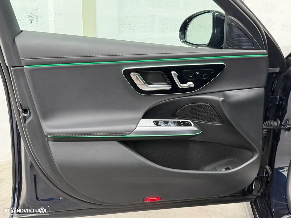 Mercedes-Benz E 300 e AMG Line - 50