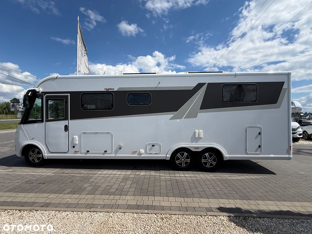 Frankia F-Line I 890 - 6