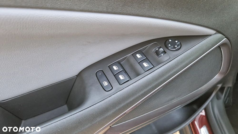 Opel Crossland X 1.2 Innovation - 19