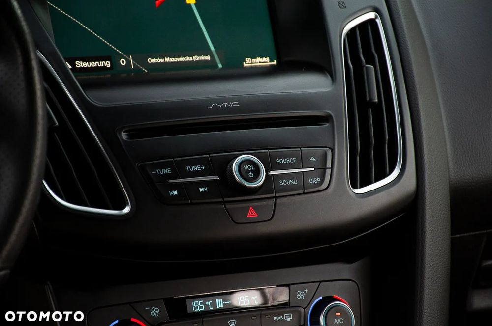 Ford Focus 1.5 EcoBoost ST-Line - 34