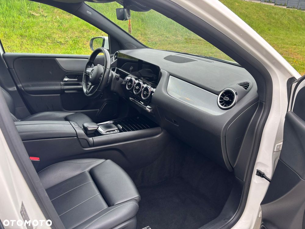 Mercedes-Benz Klasa B 200 d AMG Line 8G-DCT - 17