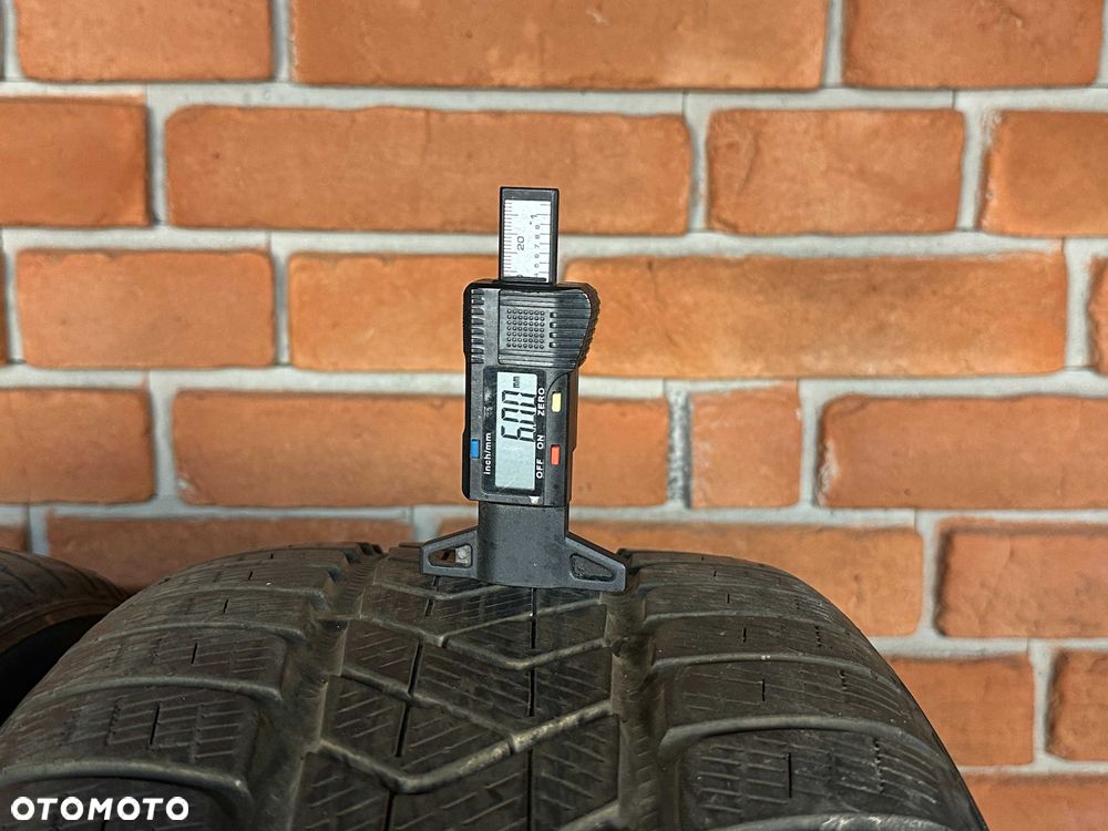 Opony Pirelli SottoZero 3 235/55R19 6mm 2021 - 4