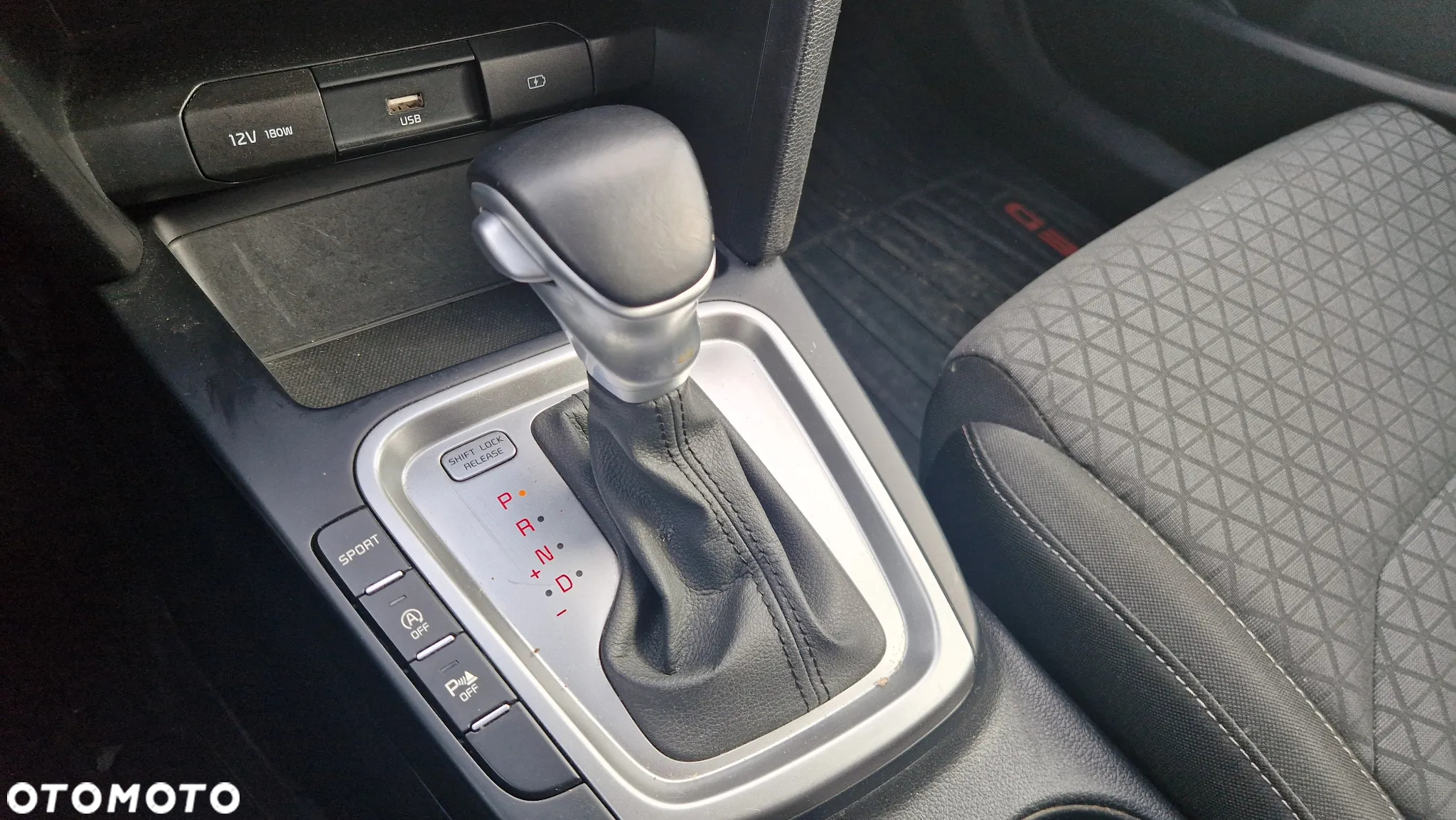Kia Ceed 1.5 T-GDI Business Line DCT - 21