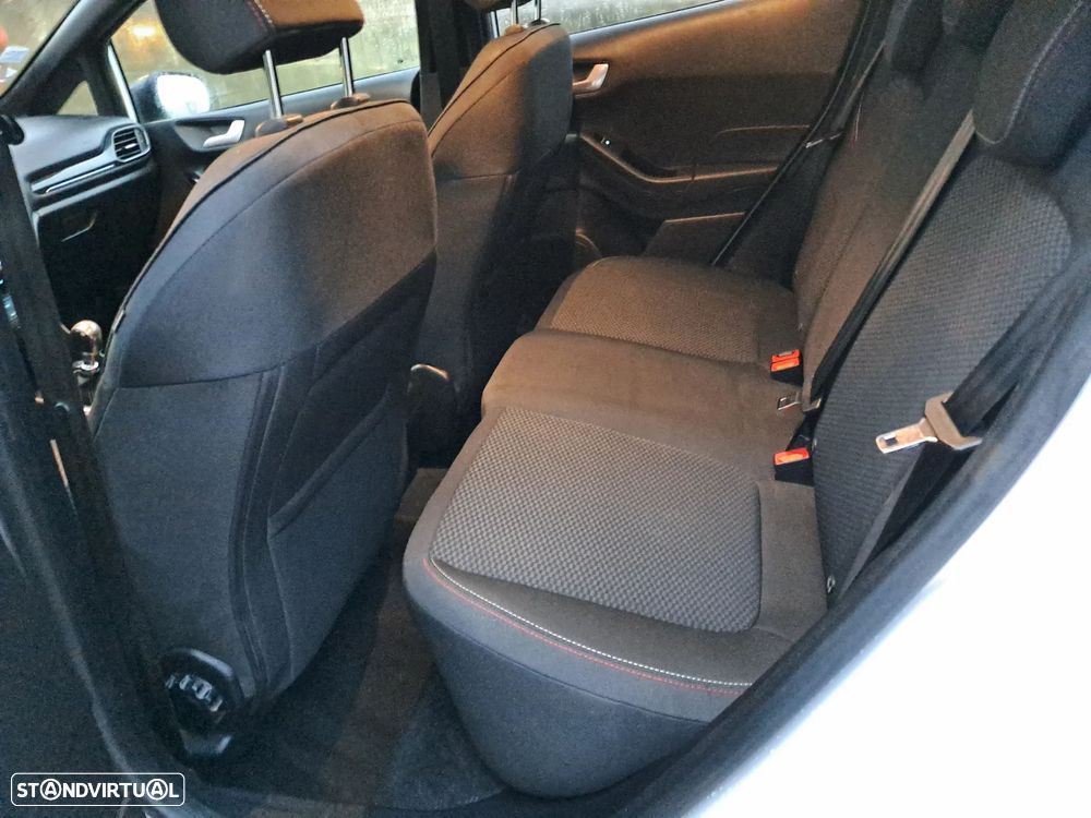 Ford Fiesta - 12