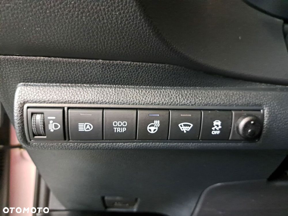 Toyota Corolla 1.8 Hybrid Comfort - 33