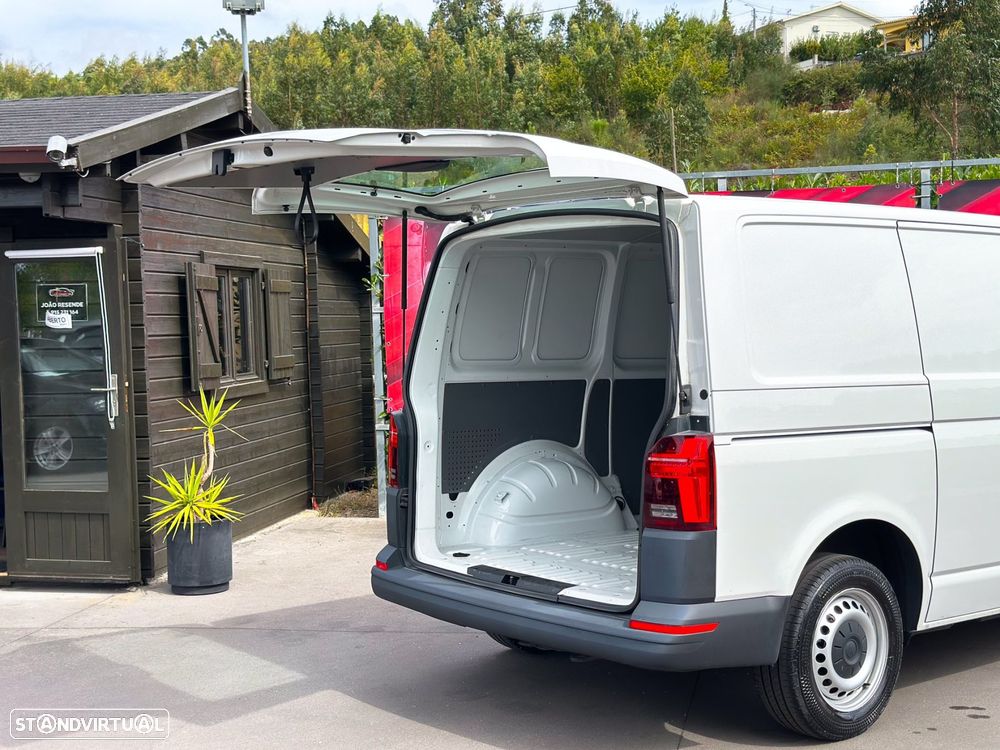 VW Transporter 2.0 TDI Longo Extra AC - 13