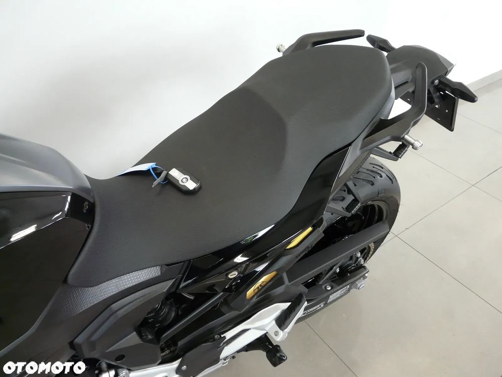 BMW XR - 4