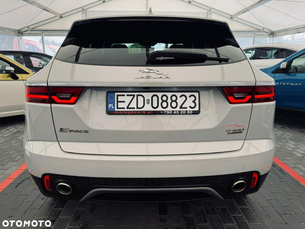 Jaguar E-Pace - 15