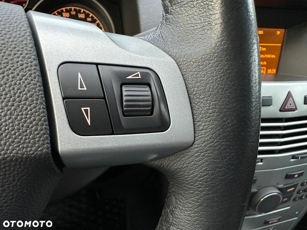Opel Astra 1.6 Enjoy - 13