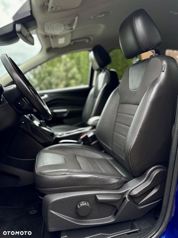 Ford Kuga 2.0 TDCi 4x4 Titanium - 31