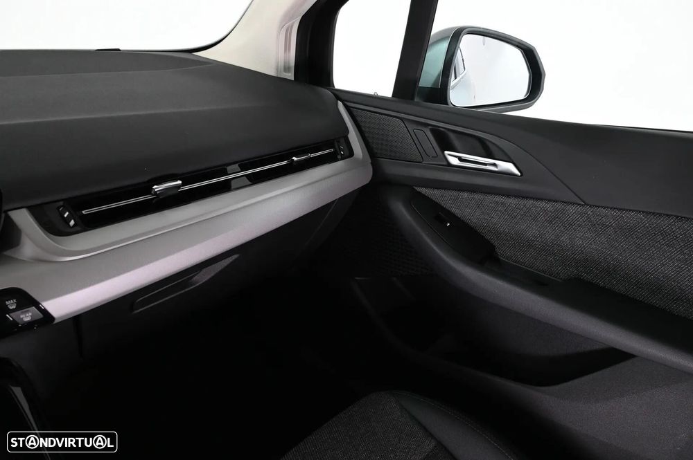 BMW 218 Active Tourer d Advantage Auto - 27