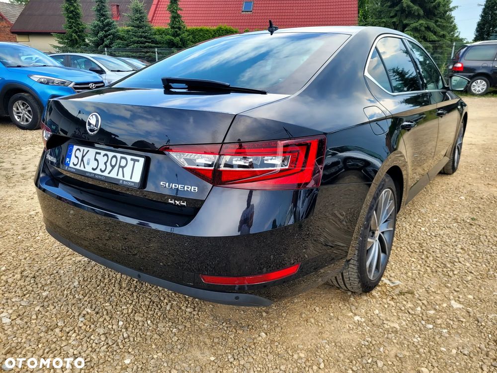 Skoda Superb 2.0 TDI 4x4 L&K DSG - 2